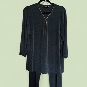 Chico's Travelers Dark Green Half Zip Top And No Tummy Pant Set